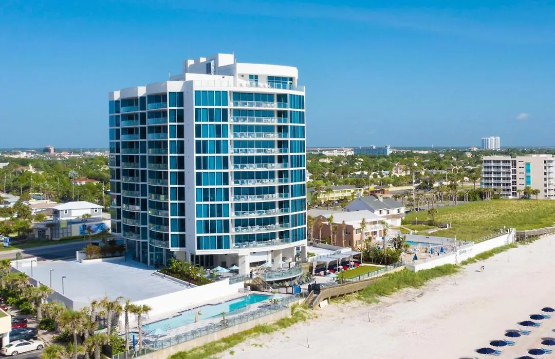 Max Beach Resort-1